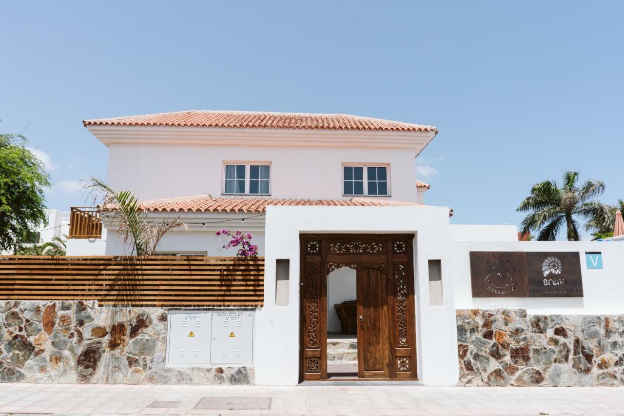 Dreamsea Surf House Fuerteventura Hostel Corralejo Kültér fotó